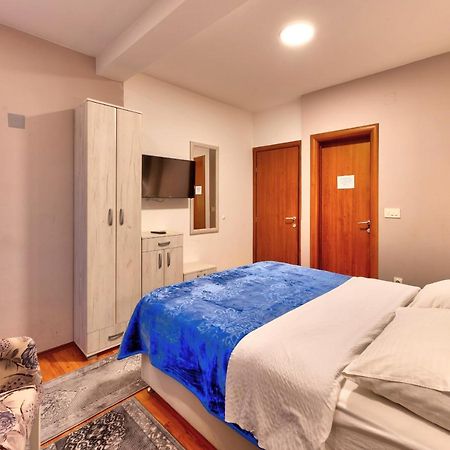Pansion Villa Nur Mostar Buitenkant foto