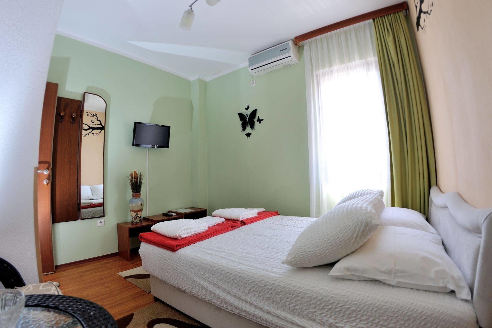 Pansion Villa Nur Mostar Buitenkant foto