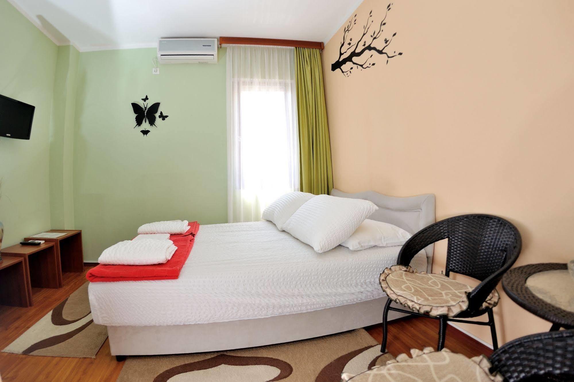 Pansion Villa Nur Mostar Buitenkant foto