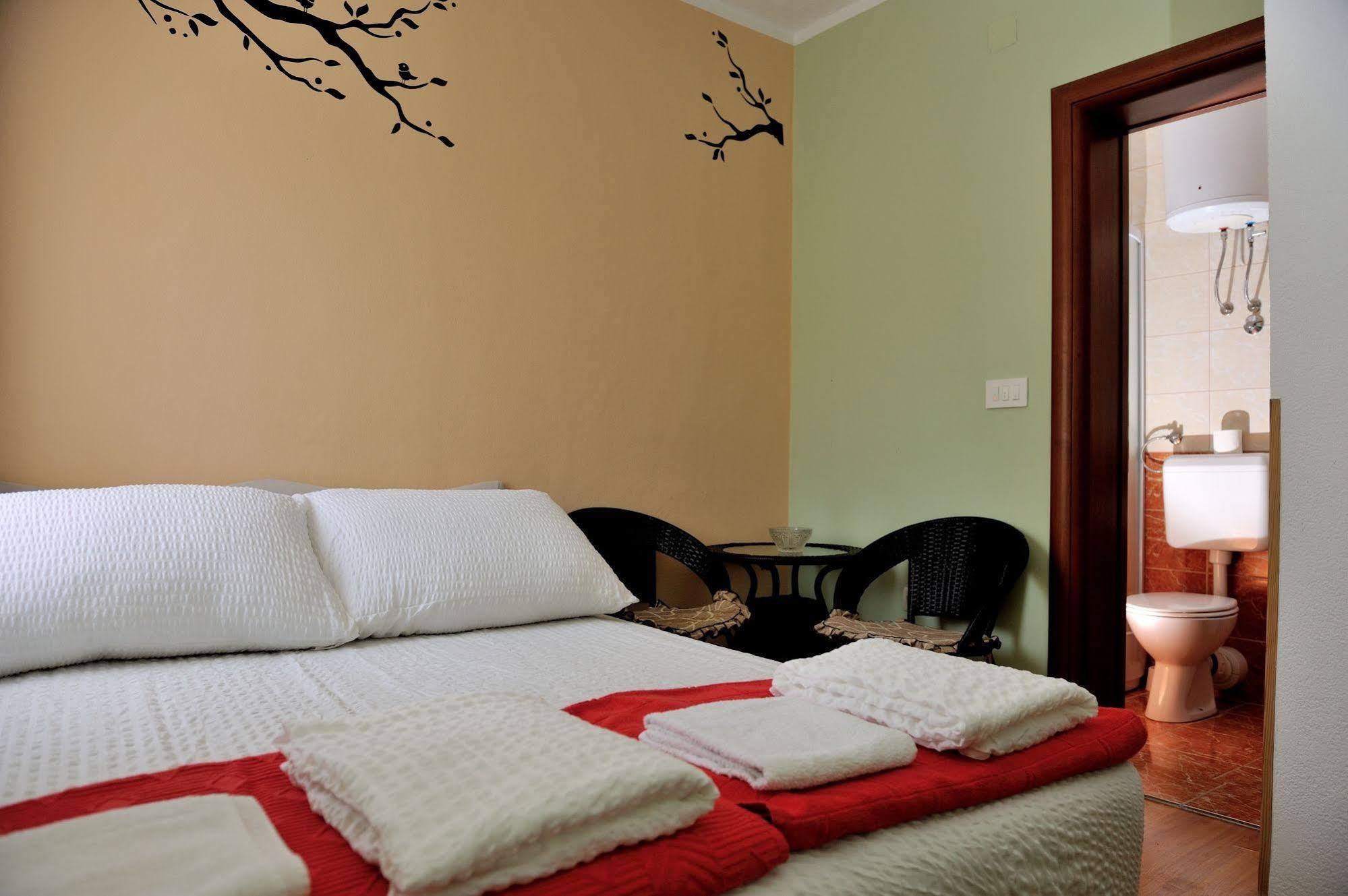 Pansion Villa Nur Mostar Buitenkant foto